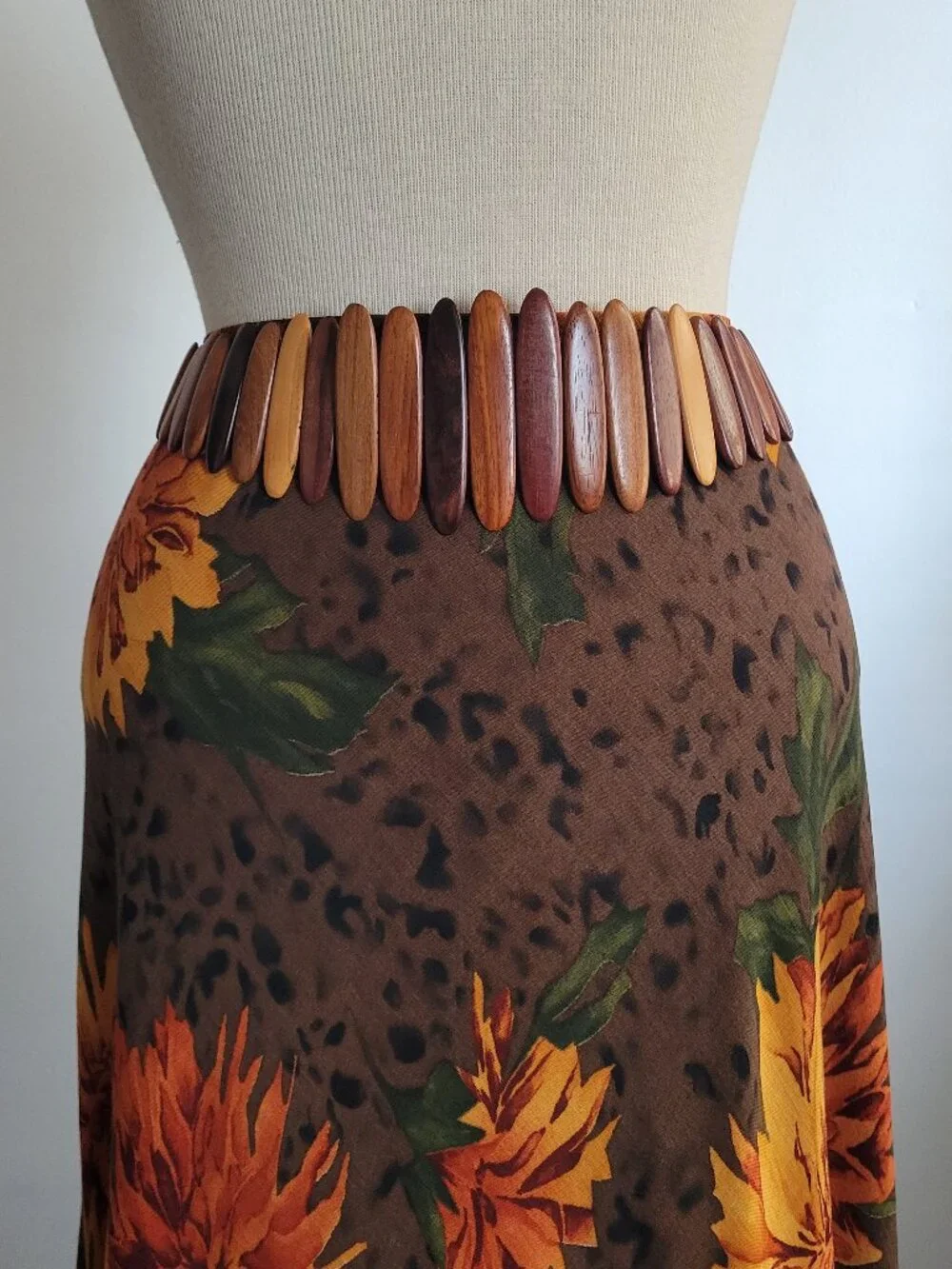 Vintage Handcrafted Wooden Bead Waist Belt / Statement Necklace Adjustable 27
